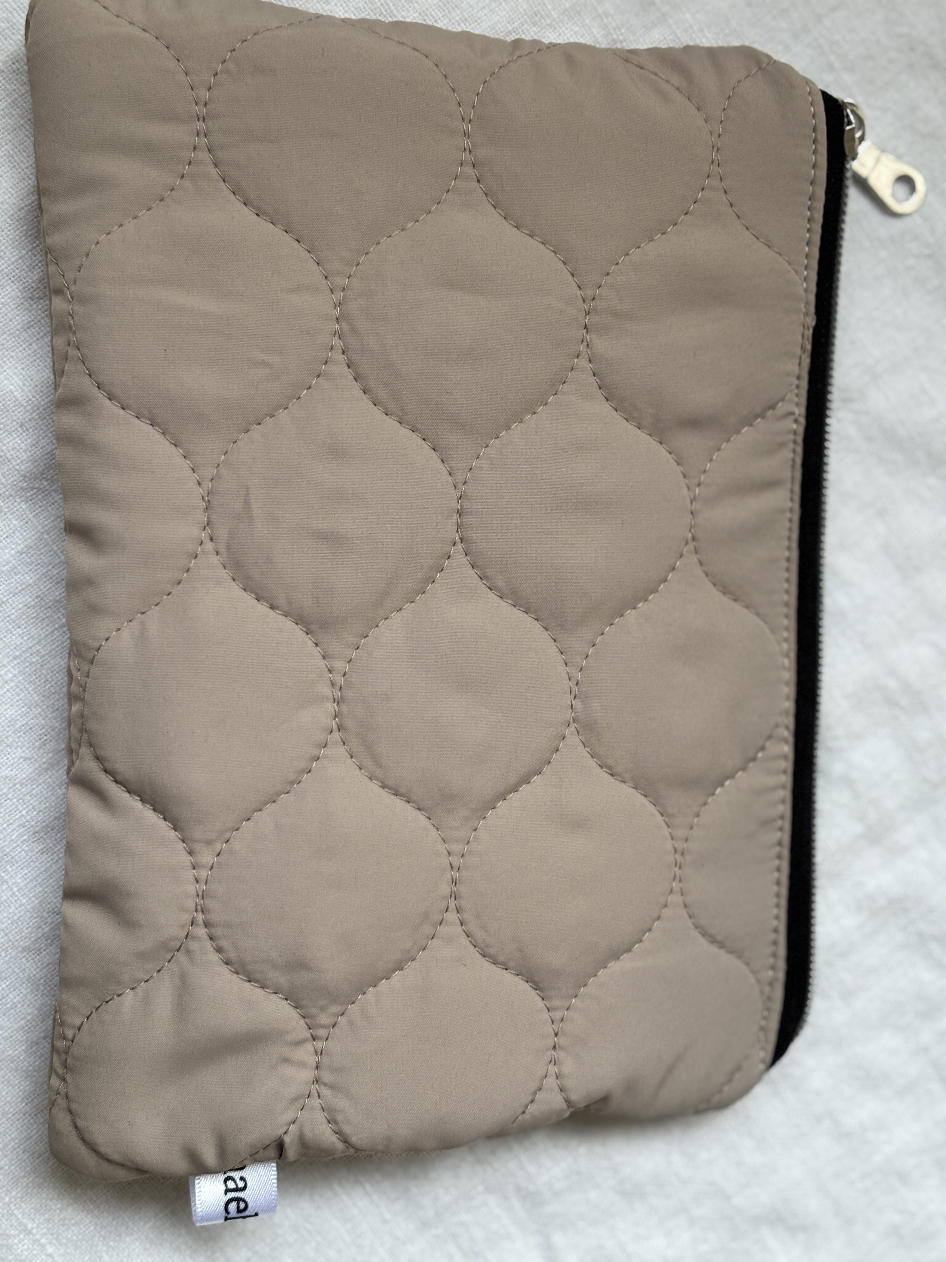 Kosmetiktasche  creme/leo