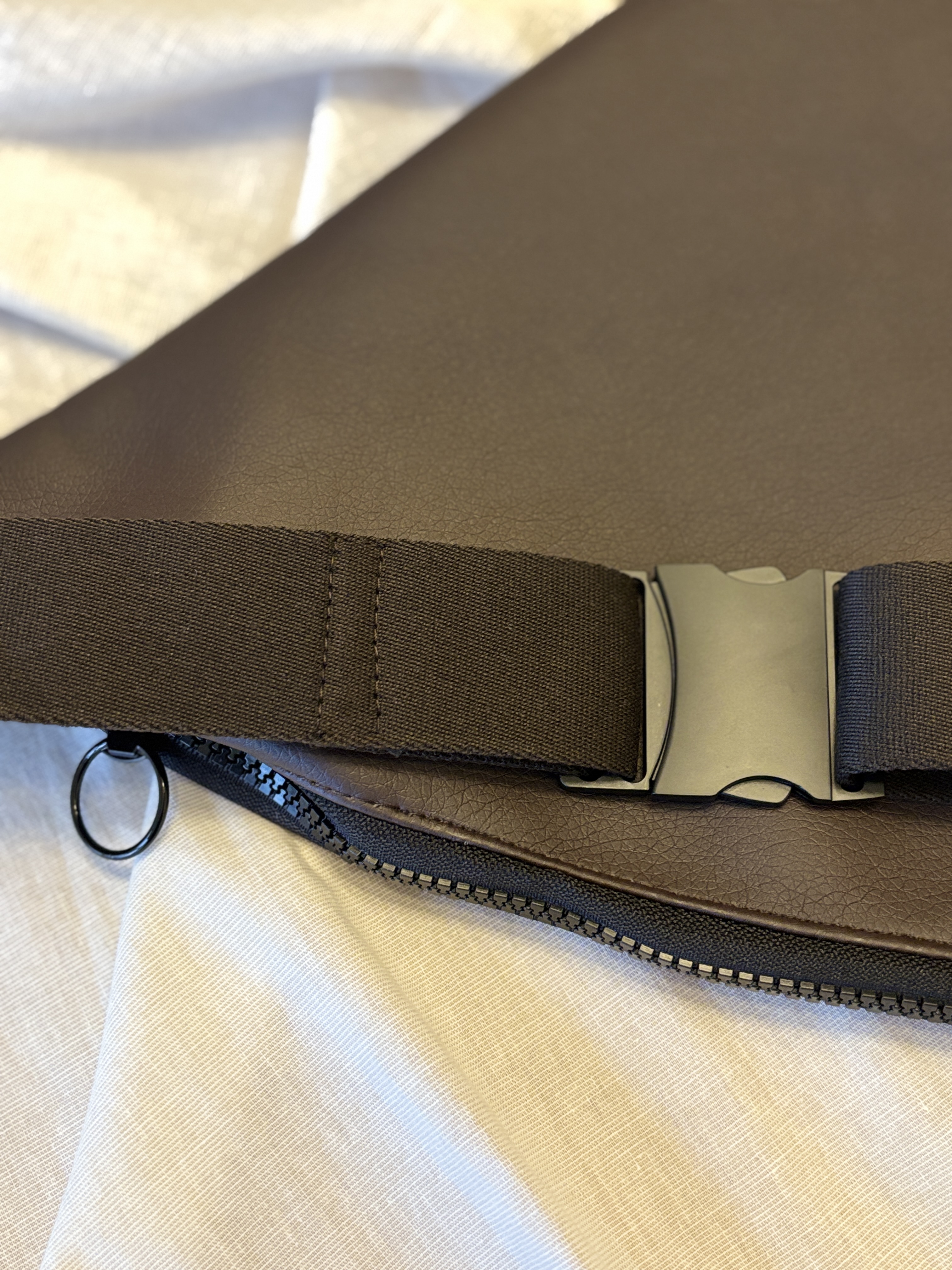 Crossbody Bag Denise chocolate brown